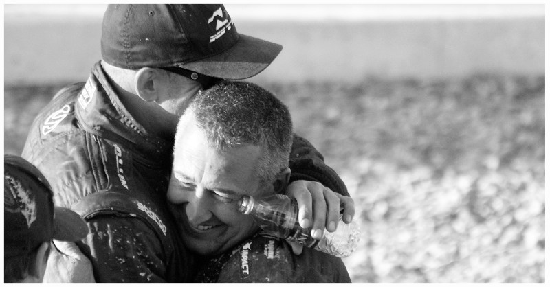 Loren Healy and Shannon Campbell, Ultra4 National Championships 2014.  (photo credit:  White Collar Publishing)